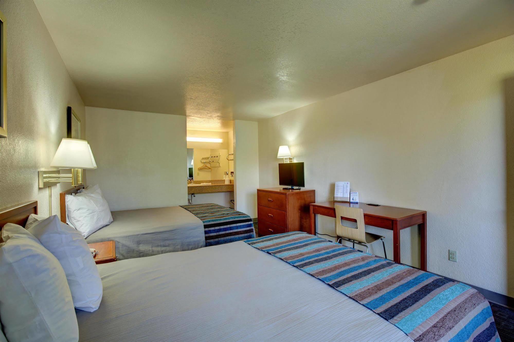 Good Nite Inn Sylmar ลอสแอนเจลิส ภายนอก รูปภาพ